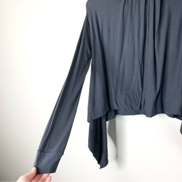 Aritzia Talula Women's Shrug Cardigan Sweater Jersey Draped Open Front Y2k 2000 - Picture 4 of 11